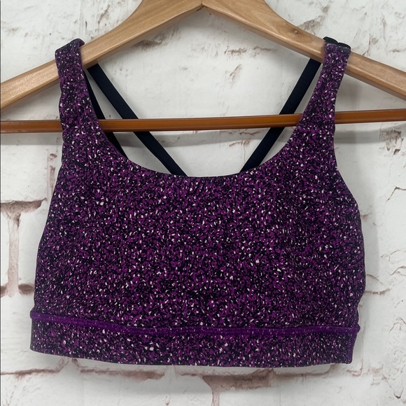 lululemon “Energy” Bra, Size 6 - Picture 5 of 8